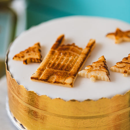 Cambridge Iced Fruit Christmas Cake