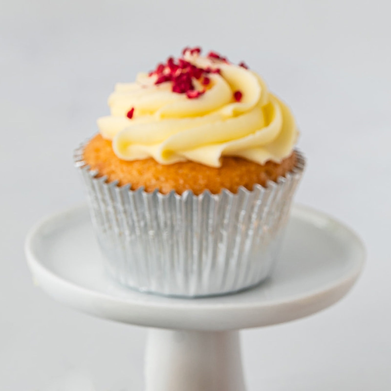 Vanilla & Raspberry Cupcakes