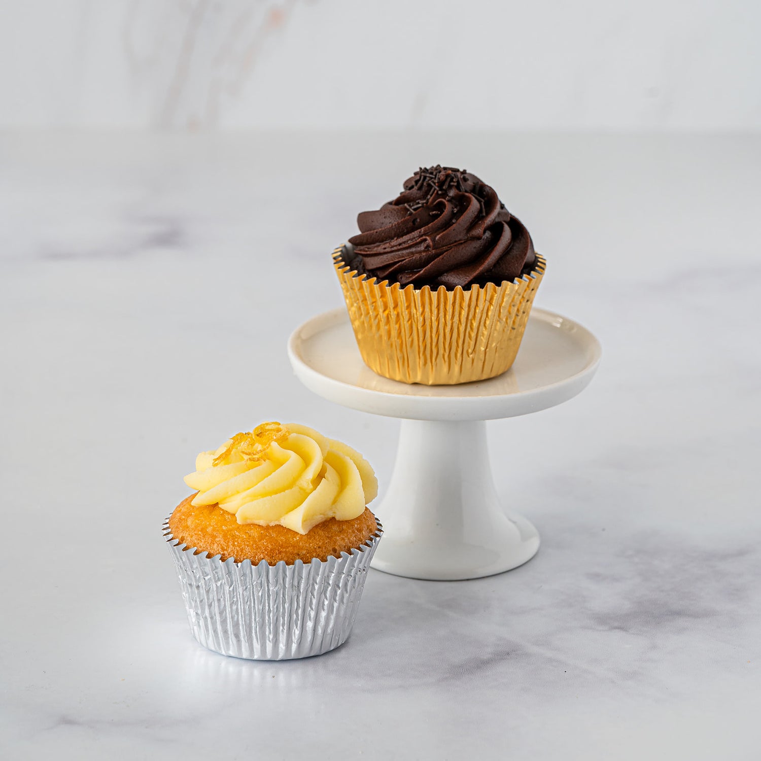 Vegan and low gluten wedding cake sample flavour cupcakes