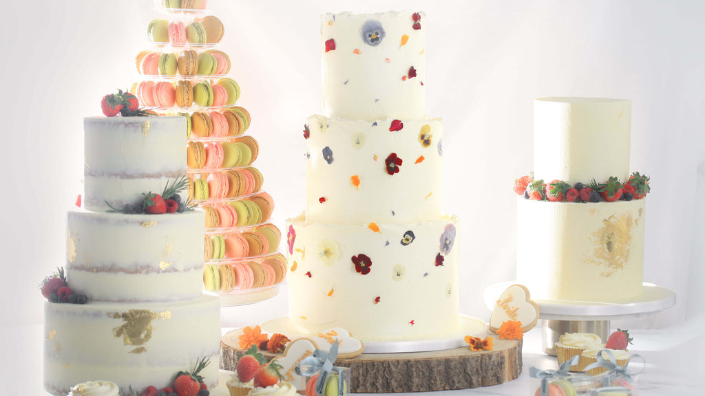 wedding_cake_favours_uk_fitzbillies.jpg__PID:b8f86ef9-8af4-47e0-b9ce-ad335c9ca12e